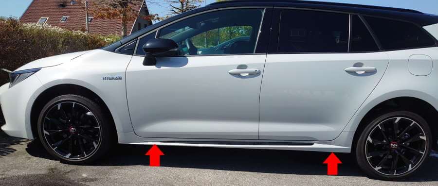 Toyota Corolla Tire Jack Points locations on the side